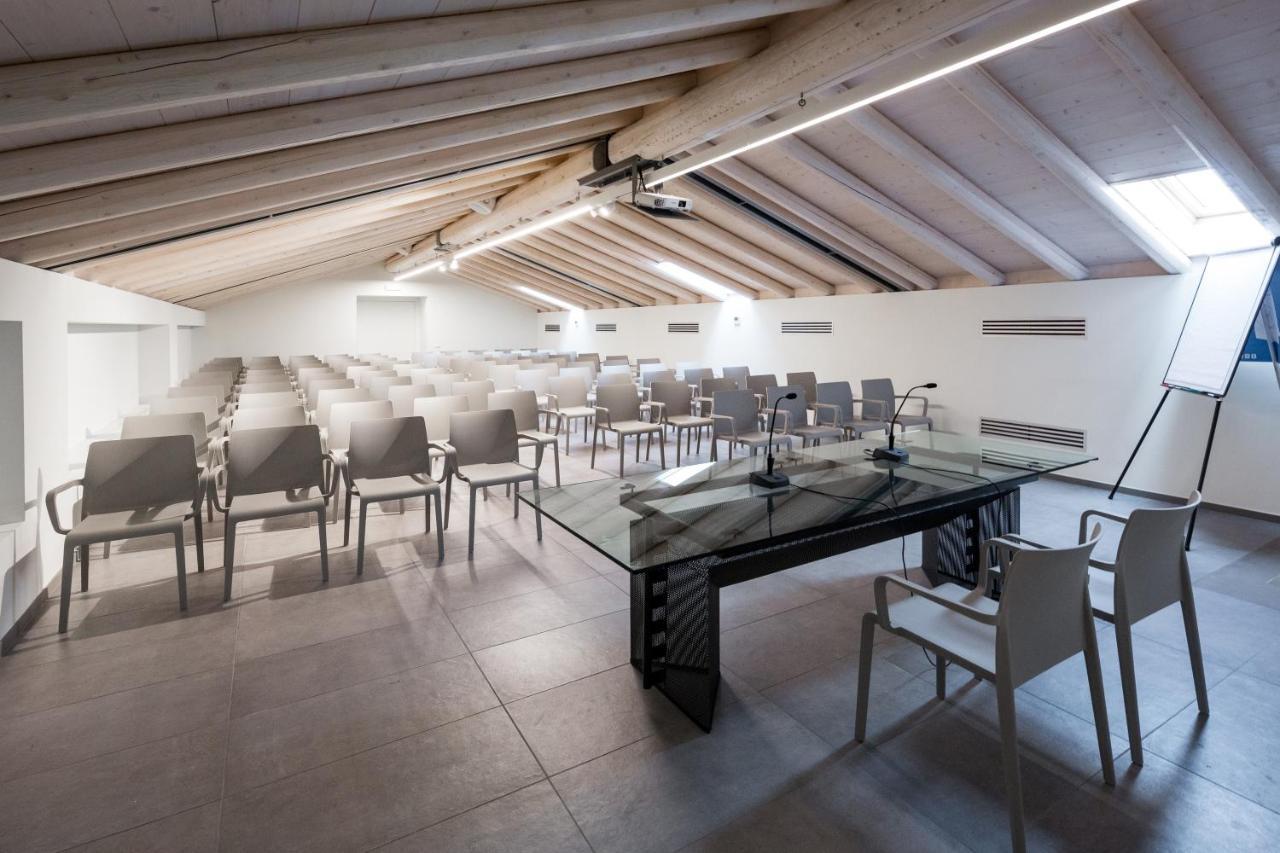 La Ripa Boutique Hotel Albino 外观 照片